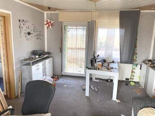 Zimmer im DG mit Zugang zum Balkon - 