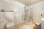 Badezimmer - (KI generiert) - 
