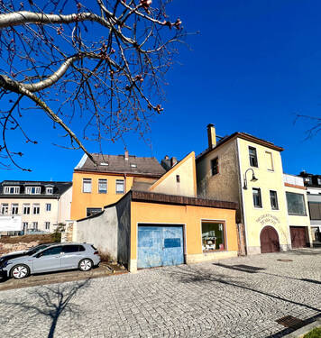 Ansicht Garage - Geschäftshaus -Stadthaus mit vielen Möglichkeiten