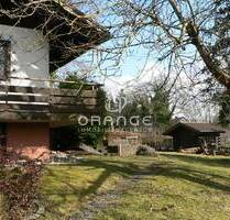 ***TOP: Architekten-Landhaus in idyllischer Naturlage mit Ausblick auf 968 QM Grund+ Gartenhaus - Egloffstein / Hundshaupten