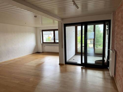 Wohnzimmer Bild 2 - 3 Zimmer Etagenwohnung in Möhrendorf