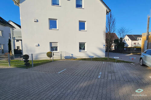 2 Außenstellplätze direkt nebeneinander - 