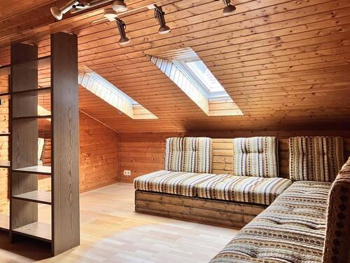 vielseitig nutzbares Zimmer (DG) - 