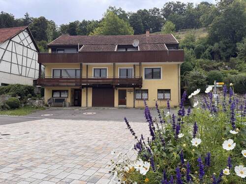 Außenansicht - Zweifamilienhaus im idyllischen Lautertal