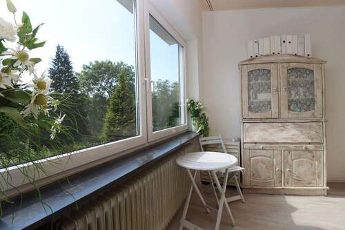 Panorama Fenster Zimmer mit Balkon - 