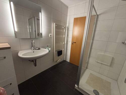 neues Duschbad im DG - 