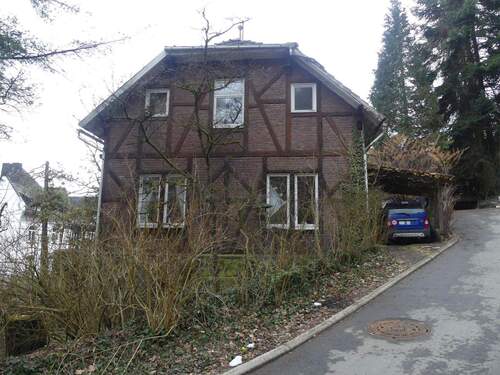 Seitenansicht rechts - Einfamilienhaus mit 119,00 m&sup2; in Herborn zum Kaufen