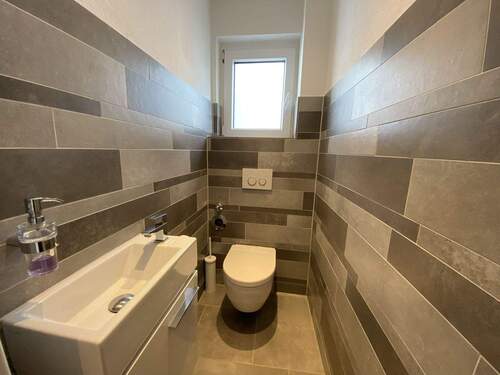 Gäste WC - 3 Zimmer Etagenwohnung in Mönchengladbach