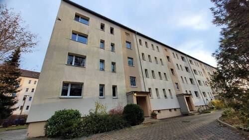 Außenansicht - 4 Zimmer Etagenwohnung zum Kaufen in Pöhl