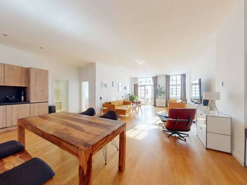 Titelbild - Großzügige Altbauwohnung mit Wohnküche, Balkon und flexiblem Grundriss