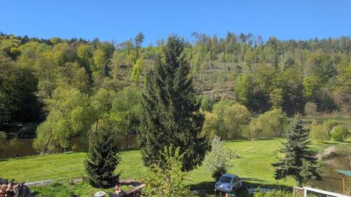 Blick über die Fulda zum Reinhardswald - 5 Zimmer Doppelhaushälfte in Staufenberg-Speele
