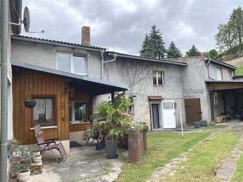 Hof und Carport - 