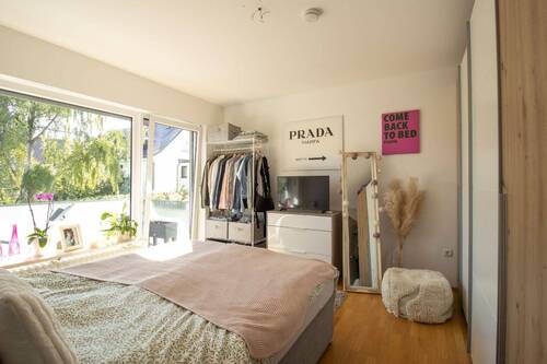 Schlafzimmer - 2 Zimmer Etagenwohnung zum Kaufen in München