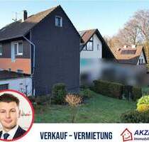 1-bis 2-Familienhaus im Winterschlaf - Ein Paradies für begabte Hände in Leverkusen-Lützenkirchen!