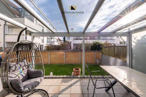 Terrasse – direkt vom Wohnbereich begehbar - 