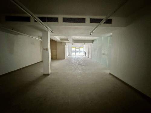 Sicht zum Eingangsbereich - Gewerbeobjekt (Büro, Produktion, Verkauf) in Leverkusen zur Miete