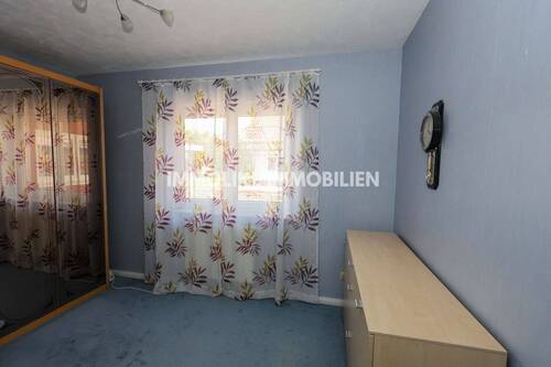 Schlafzimmer EG - 
