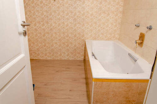 Badezimmer 1. OG - 