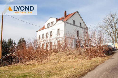 Außenansicht - Charmantes Mehrfamilienhaus mit 4 Wohneinheiten und großem Grundstück