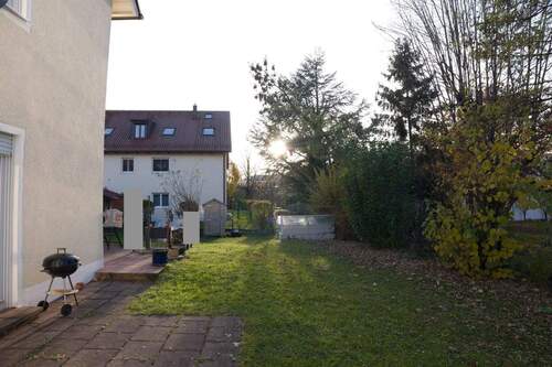 Garten (Blickrichtung Süden) - 3 Zimmer Etagenwohnung in Unterschleißheim