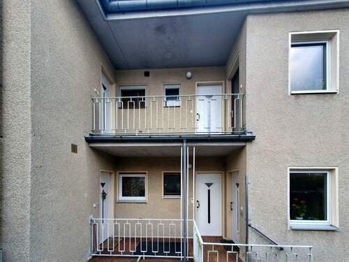 Laubengangerschließung - Ruhige 2 Zimmer mit Südbalkon + Gemeinschaftsgarten + Garagenstellplatz - vermietet!