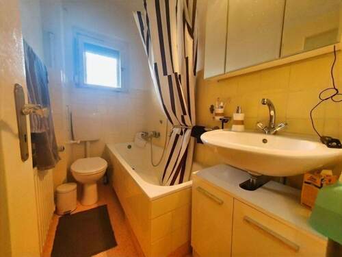 Wannenbad - Etagenwohnung mit 62,30 m&sup2; in Berlin zum Kaufen