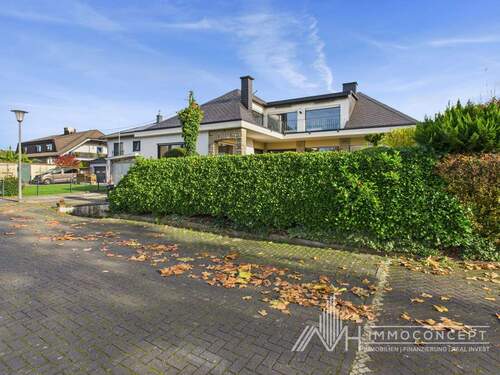 Straßenanischt Rückseite - 