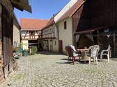 Blick in den Hof - Bauernhaus, Landhaus mit 86,00 m&sup2; in Weira zum Kaufen