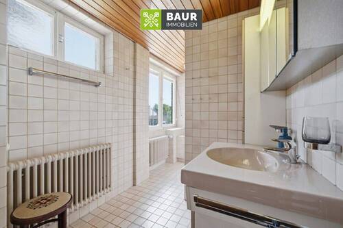1 OG Badezimmer - 