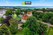 Luftaufnahme - 8 Zimmer Mehrfamilienhaus, Wohnhaus zum Kaufen in Friedrichshafen