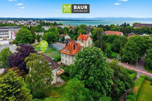 Luftaufnahme - 8 Zimmer Mehrfamilienhaus, Wohnhaus zum Kaufen in Friedrichshafen