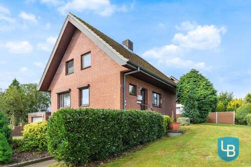 Hausansicht - Familienfreundliches EFH mit Vollkeller wartet auf den zweiten Frühling