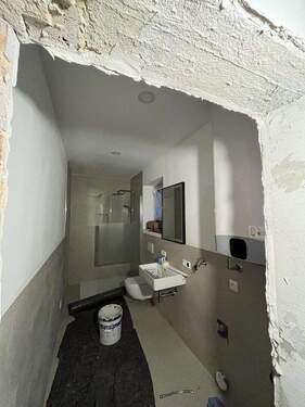 Bad - 2 Zimmer Etagenwohnung zur Miete in Ahnatal-Weimar