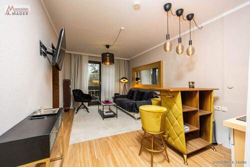 Wohnzimmer - Gelegenheit für Golfer: Edel renoviertes 1,5 Zimmer-Appartement Nahe der Therme