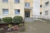 Hauseingang - 2 Zimmer Etagenwohnung zur Miete in Essen