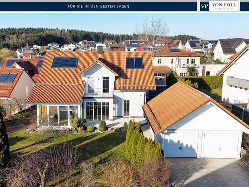 Vorderansicht - Ihr neues Zuhause im Grünen - charmantes Landhaus mit Kamin & Wintergarten in Altfraunhofen