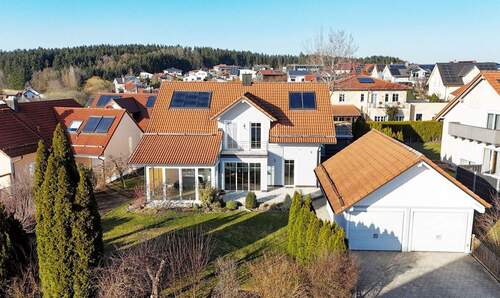 Vorderansicht - 5 Zimmer Einfamilienhaus zum Kaufen in Altfraunhofen