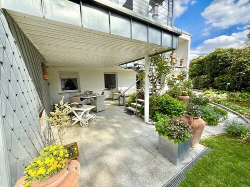 Ihre überdachte Terrasse von Westen - 