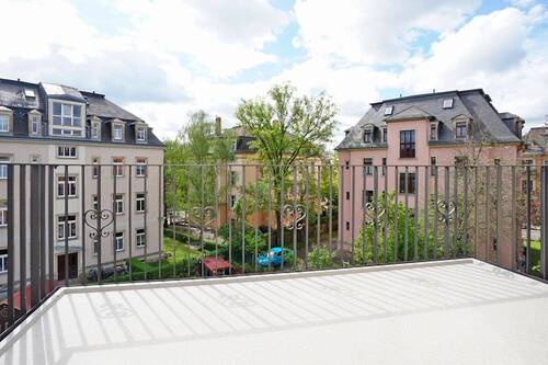 Balkon - 4 Zimmer Etagenwohnung zur Miete in Dresden