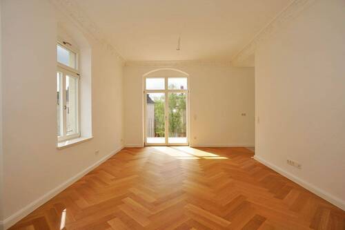 Wohnen - 4 Zimmer Etagenwohnung in Dresden