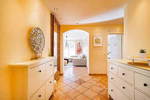 Heller, breiter Flur - 