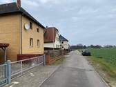 Ansicht Strasse - Einfamilienhaus mit 152,00 m² in Peine zum Kaufen
