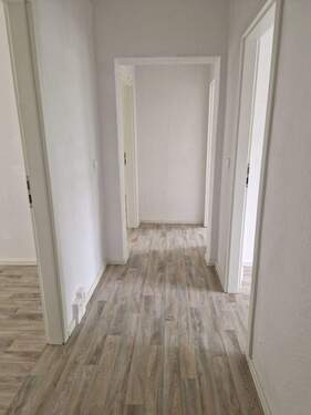 Flurbereich - Etagenwohnung mit 60,50 m&sup2; in Bernburg (Saale) zur Miete