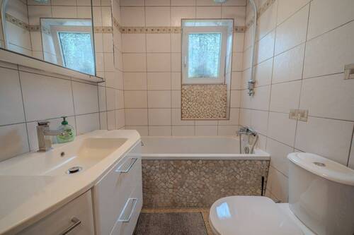 Badezimmer EG - 7 Zimmer Mehrfamilienhaus, Wohnhaus in Ludwigshafen am Rhein