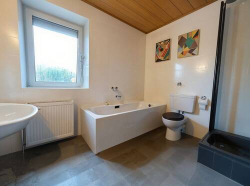 Tageslicht Bad - Badezimmer, Bauhaus - (KI generiert) - 