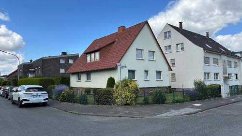 Straßenansicht - 6 Zimmer Mehrfamilienhaus, Wohnhaus zum Kaufen in Paderborn