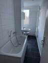 Badezimmer - Etagenwohnung mit 48,40 m&sup2; in Brandenburg an der Havel zur Miete