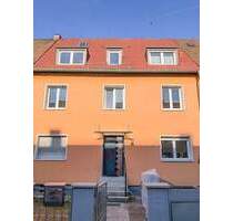 3 Fam. Hs. 2 Whg. vermietet; 1 Whg. frei in ruhiger Lage N - Eberhardshof Haus kaufen - Nürnberg Seeleinsbühl