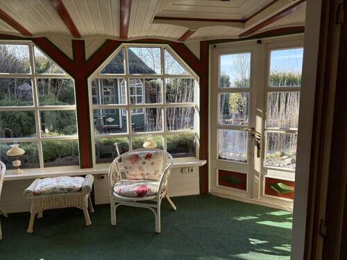 Wintergartenblick zum Teich - 