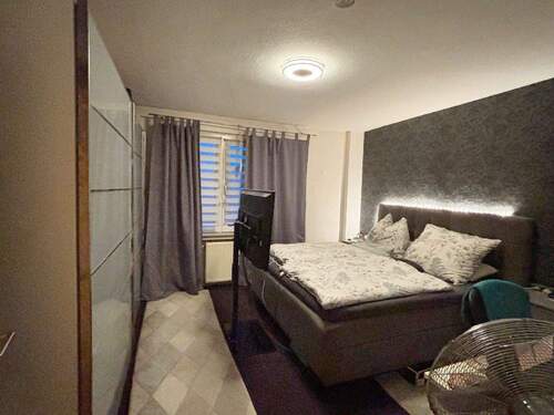 Schlafzimmer - 3 Zimmer Etagenwohnung zur Miete in Duisburg